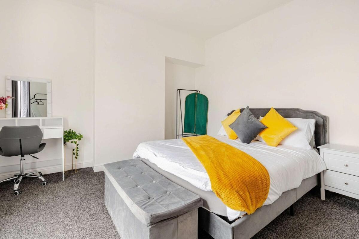 2 Min Walk Etihad Stadium & Coop Arena - 3Br, Free Parking Manchester Exterior foto